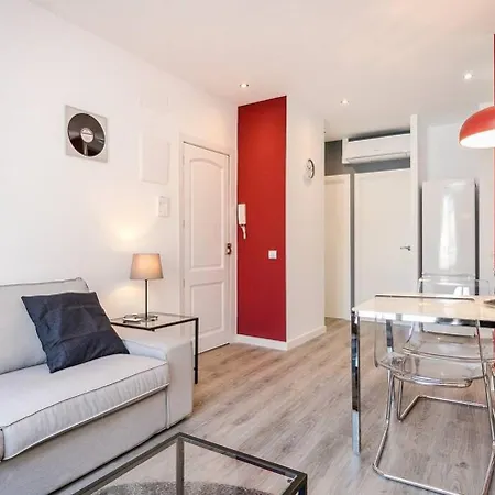 Magical Design With Terrace Apartment L'Hospitalet de Llobregat Exterior photo