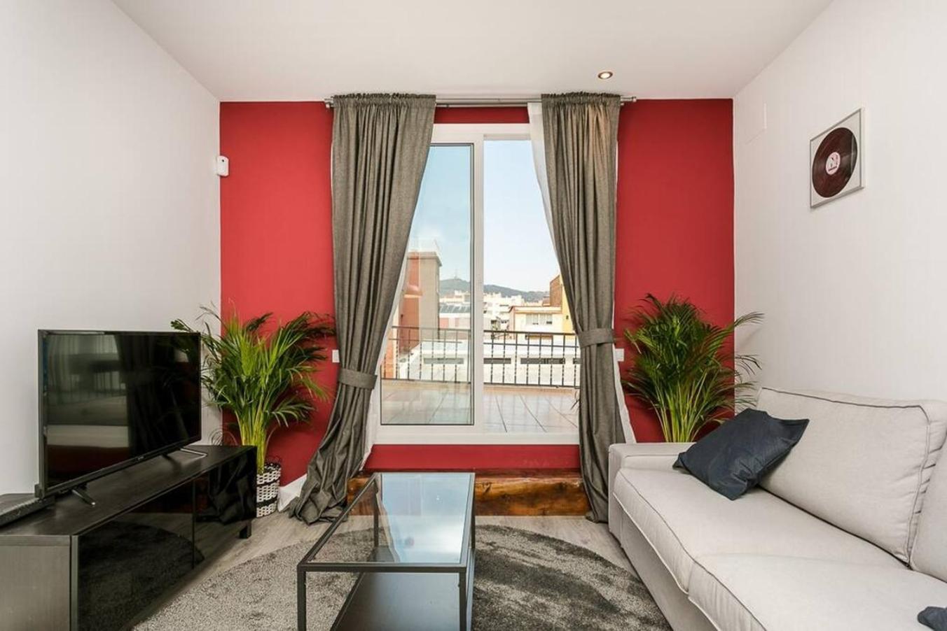 Magical Design With Terrace Appartement L'Hospitalet de Llobregat