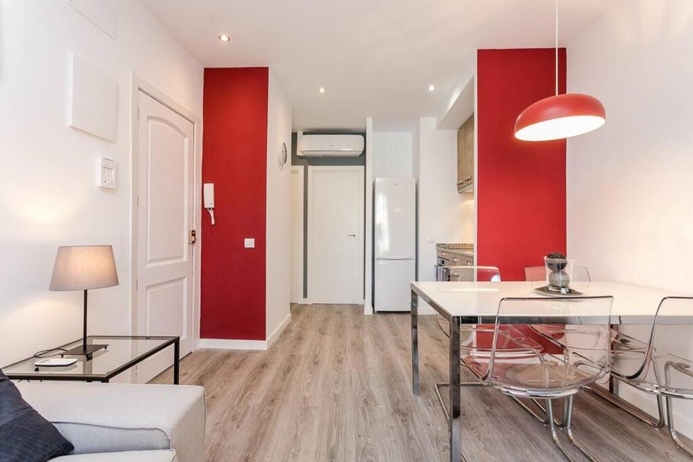 Magical Design With Terrace Appartement L'Hospitalet de Llobregat